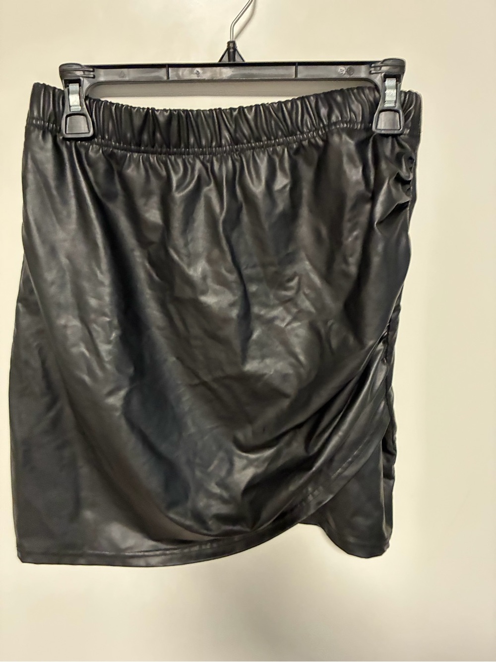 SHEIN Black Faux Leather Ruched Mini Skirt XL